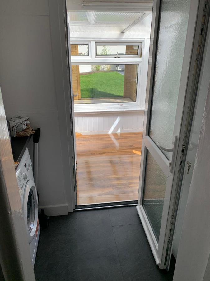 Relaxing Home - 7-10Min To Bournemouth Sandy Beach By Car - Private Garden, Parking And Spa Exterior foto